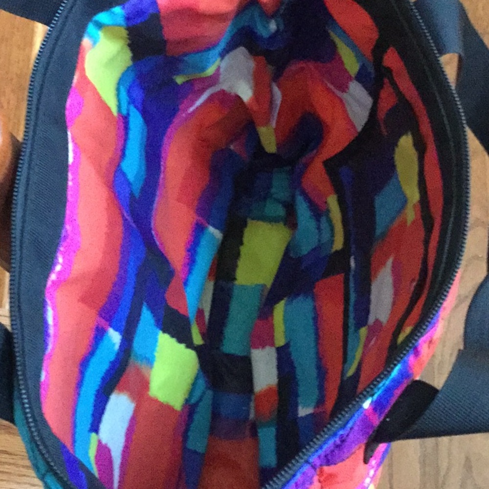 💥Sale!💥♠️ Kate Spade Watercolor tote♠️ like new! - Picture 4 of 5